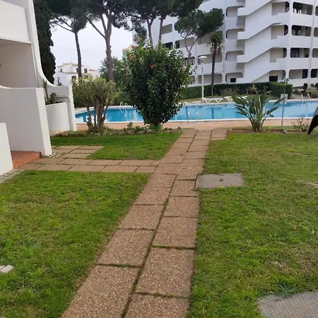 Avenue Park Great Flat With Pool View * וילהמורה
